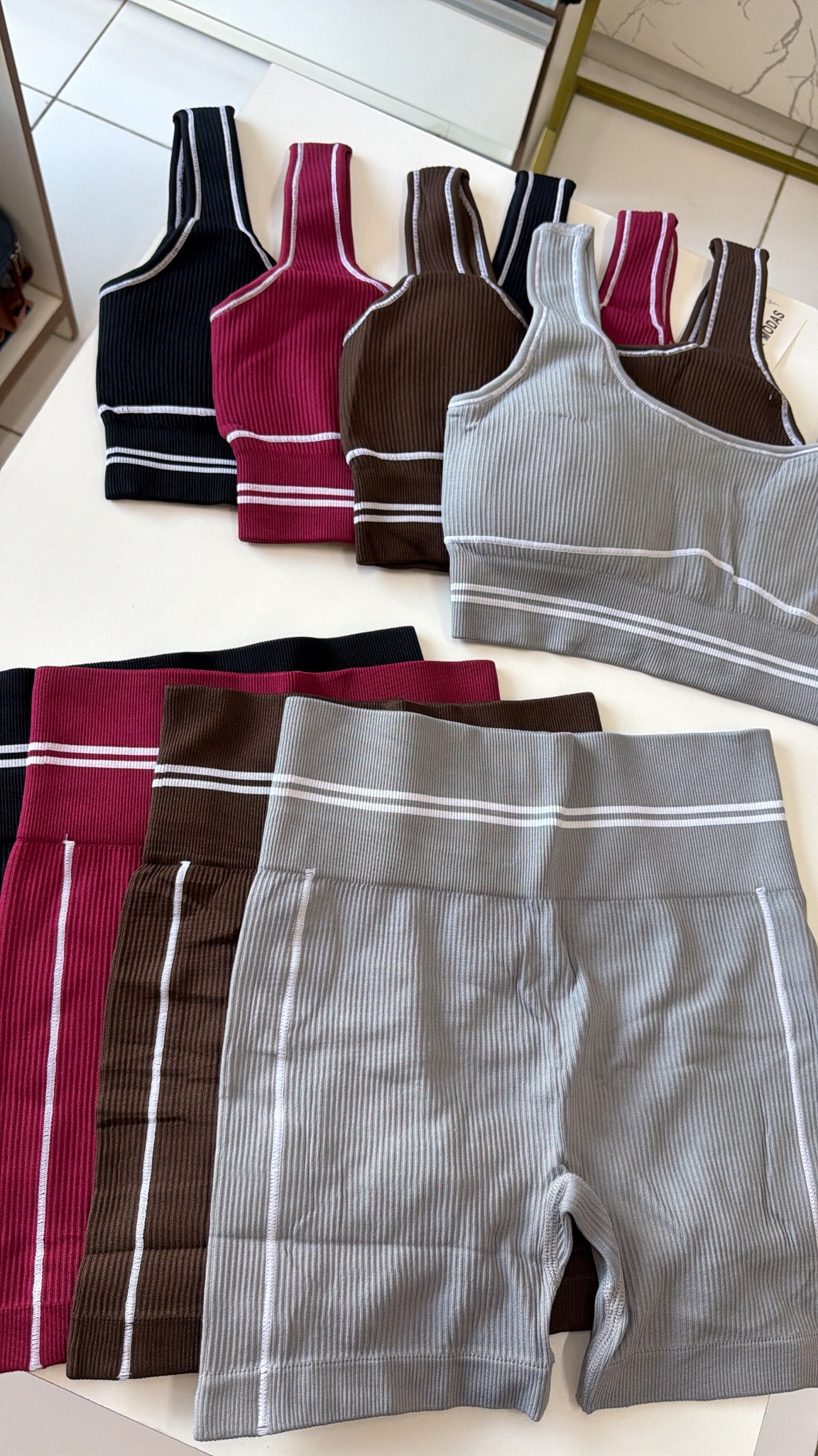 Conjunto em short no canelado sem costura