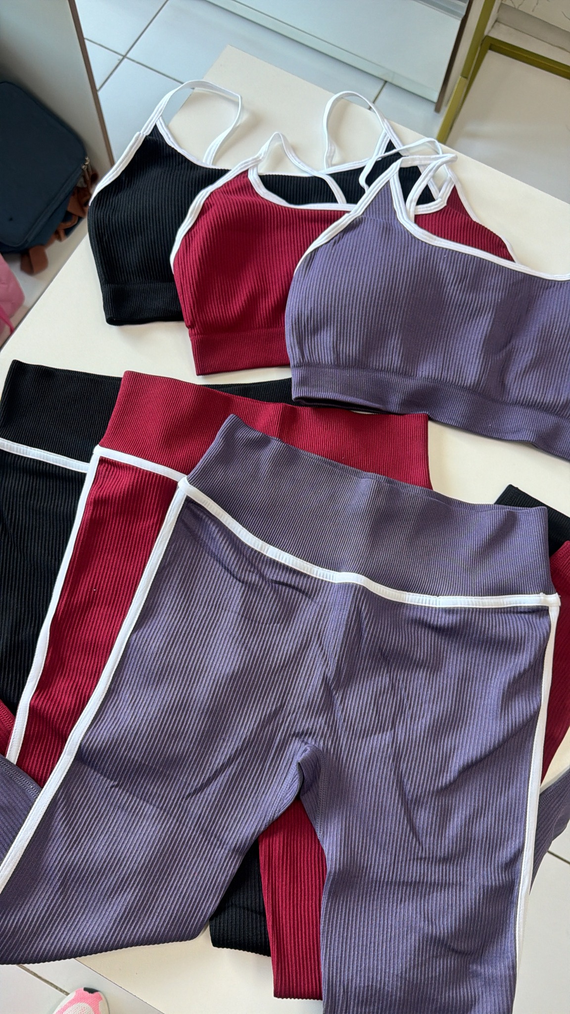 Conjunto em legg no canelado sem costura