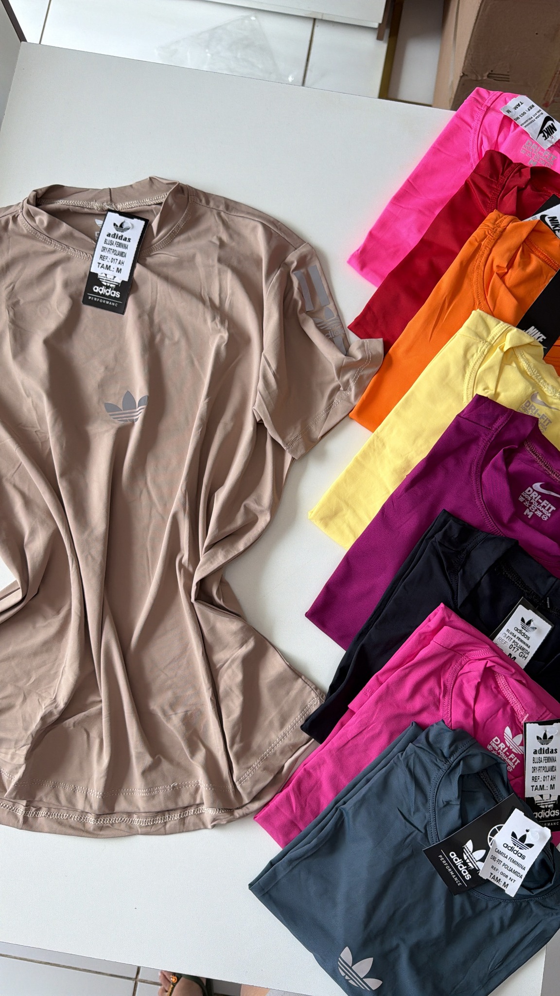 Blusa adidas Feminina