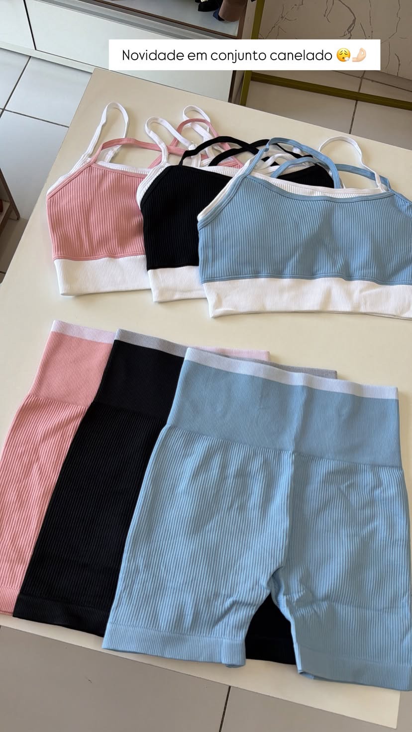Conjunto canelado sem costura