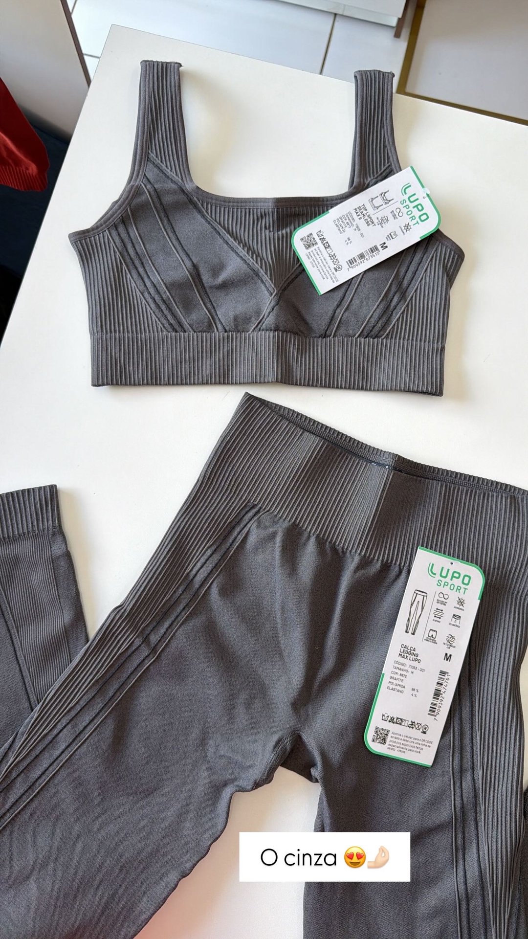 Conjunto Max Lupo em Legg