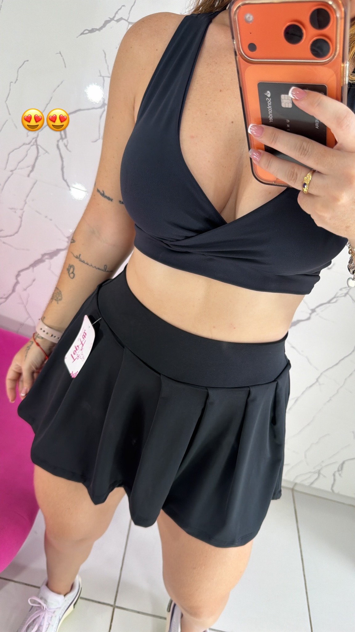 Short saia