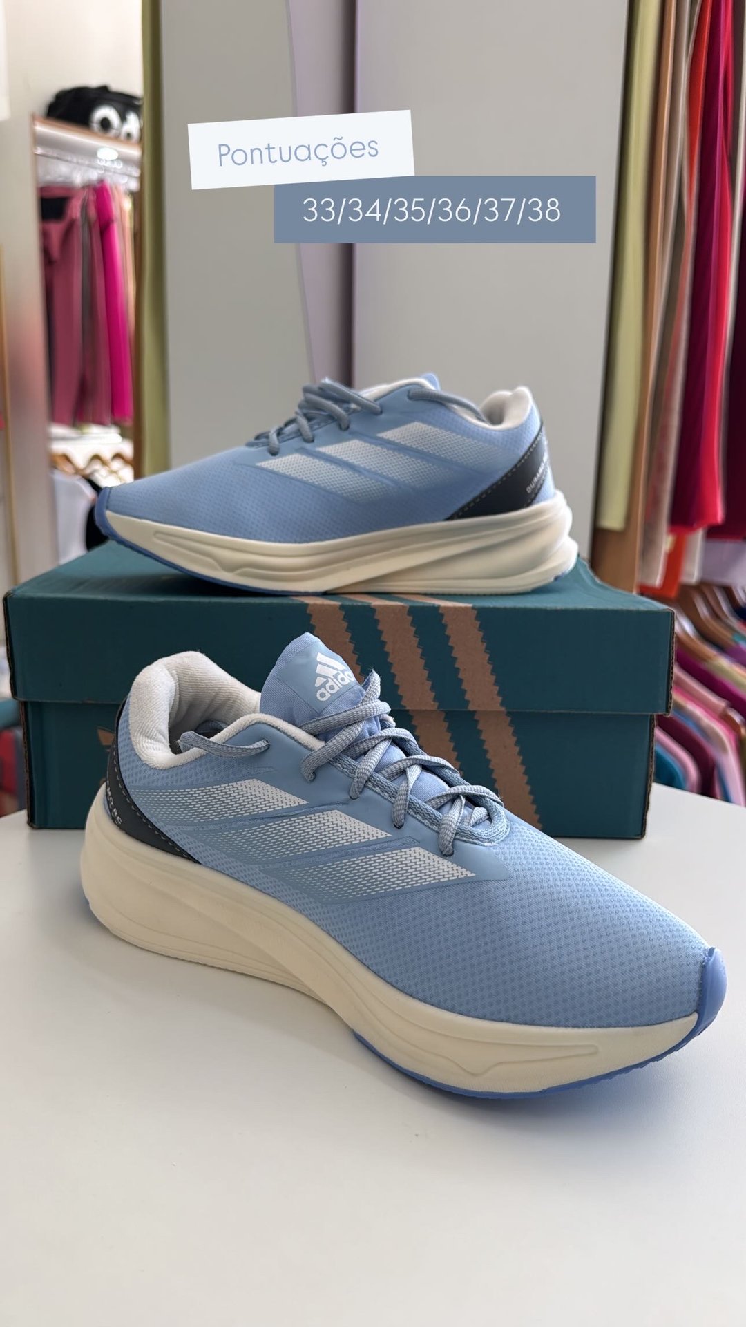 Tênis adidas