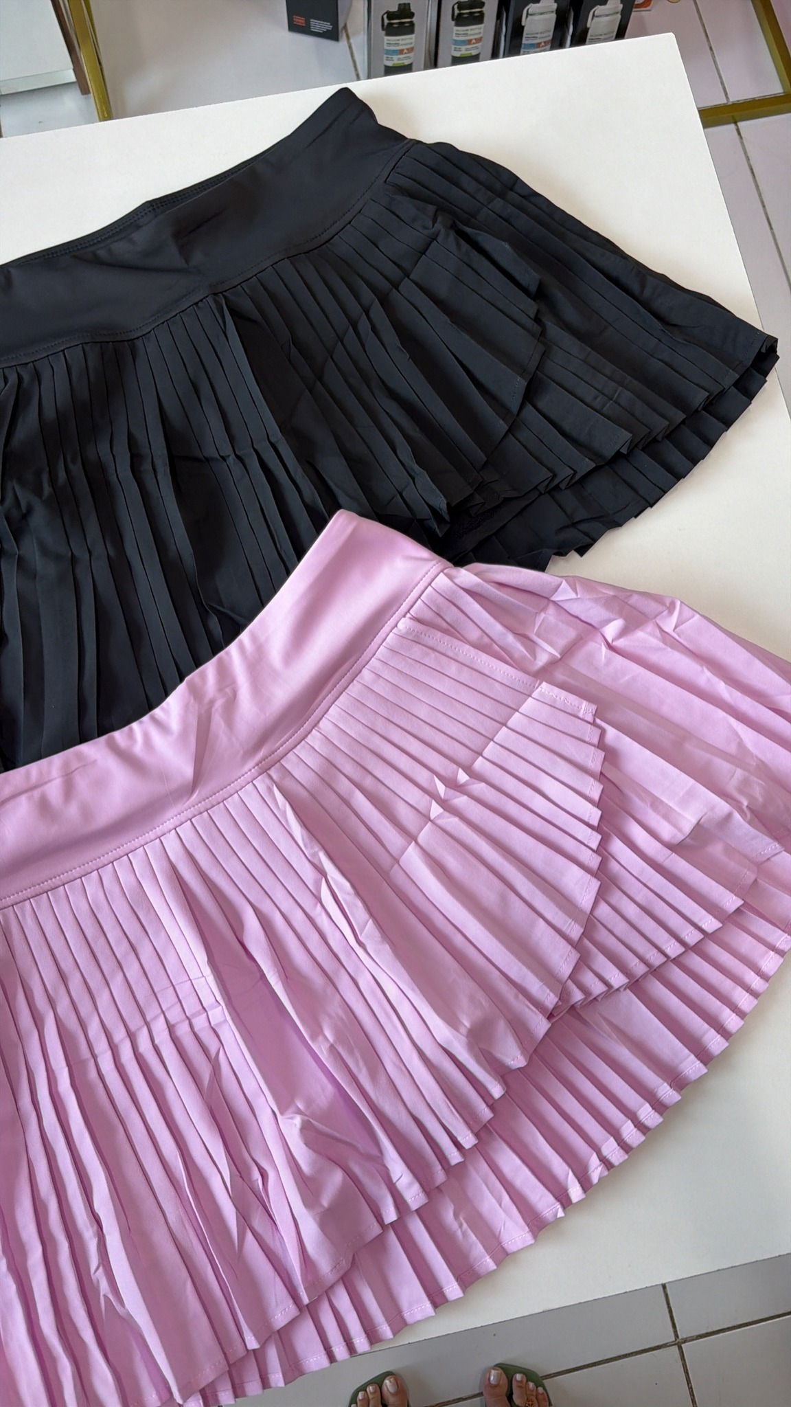 Short saia plissada