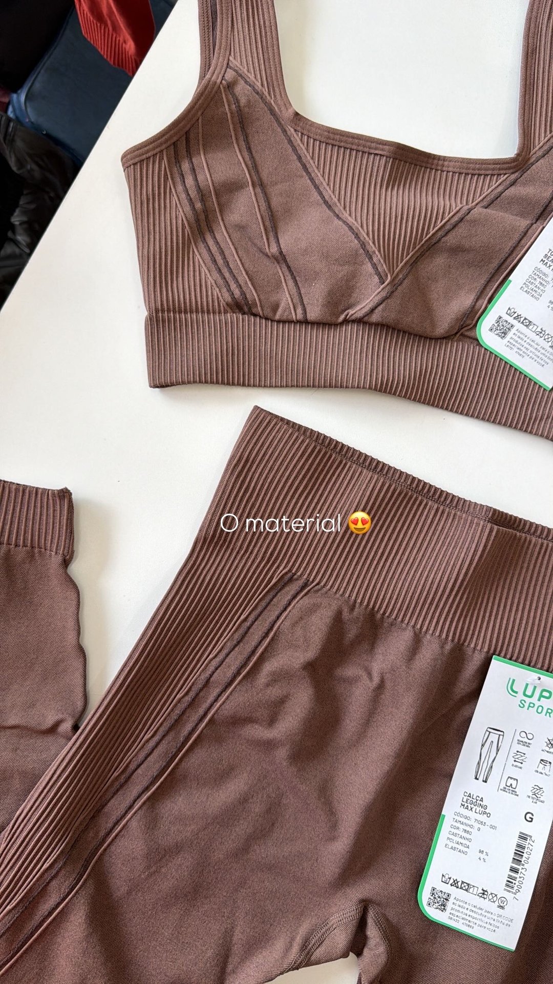 Conjunto Max Lupo em Legg