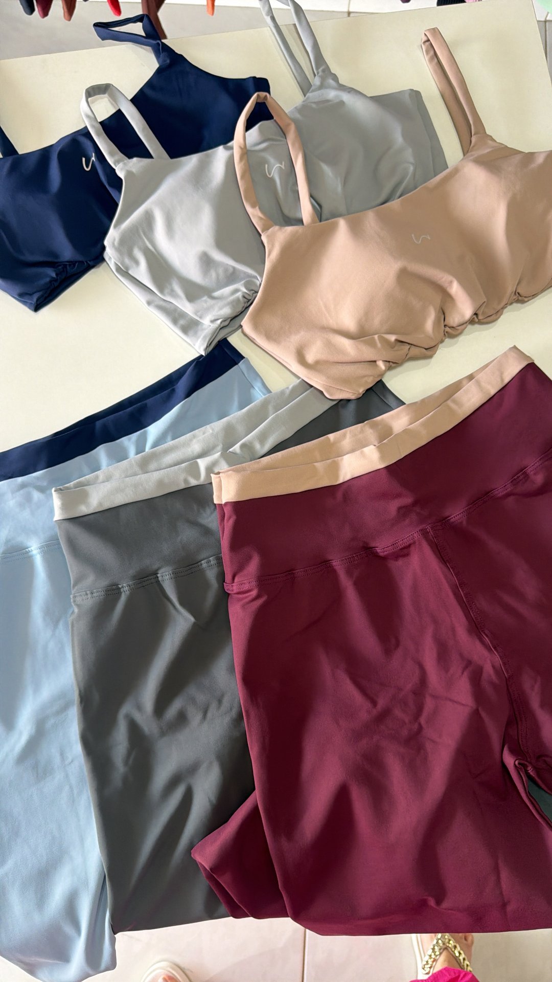 Conjunto em legg