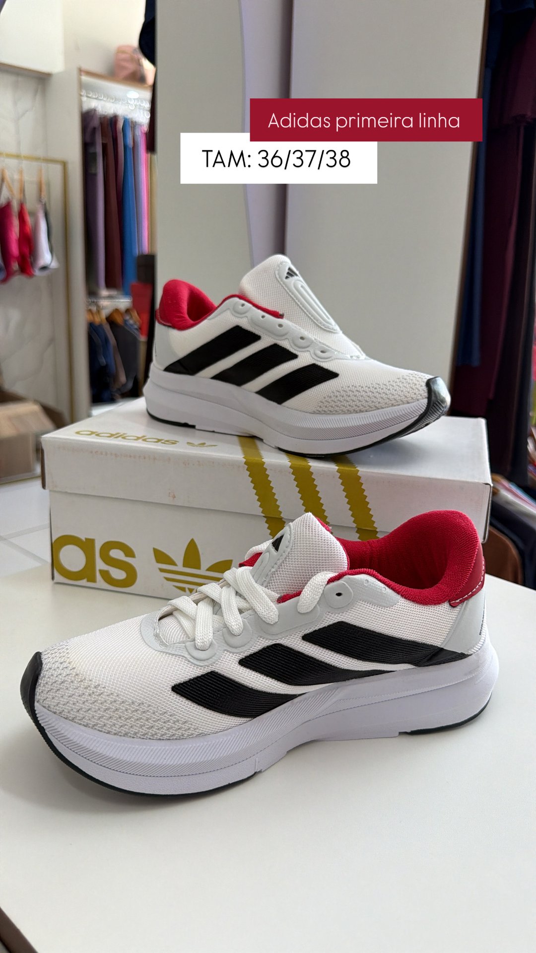 Tênis adidas