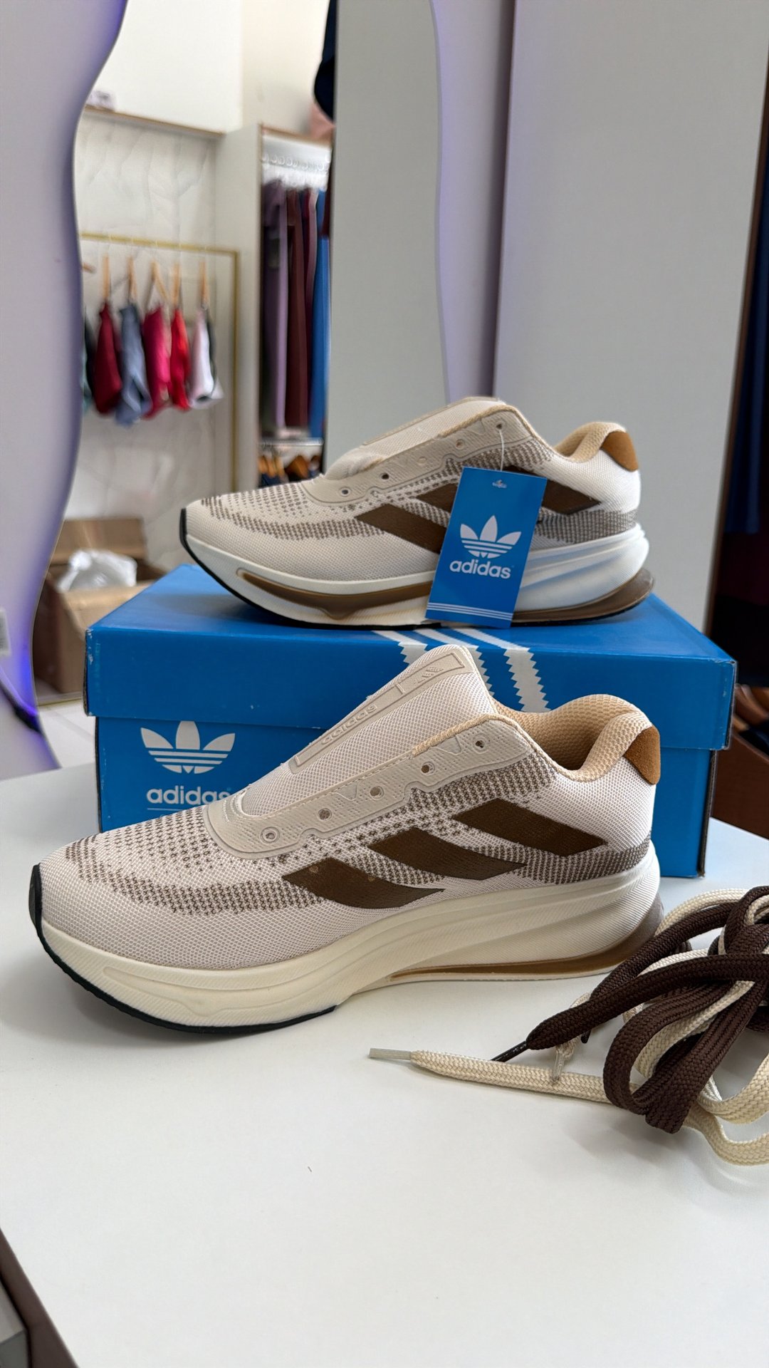 Tênis Adidas