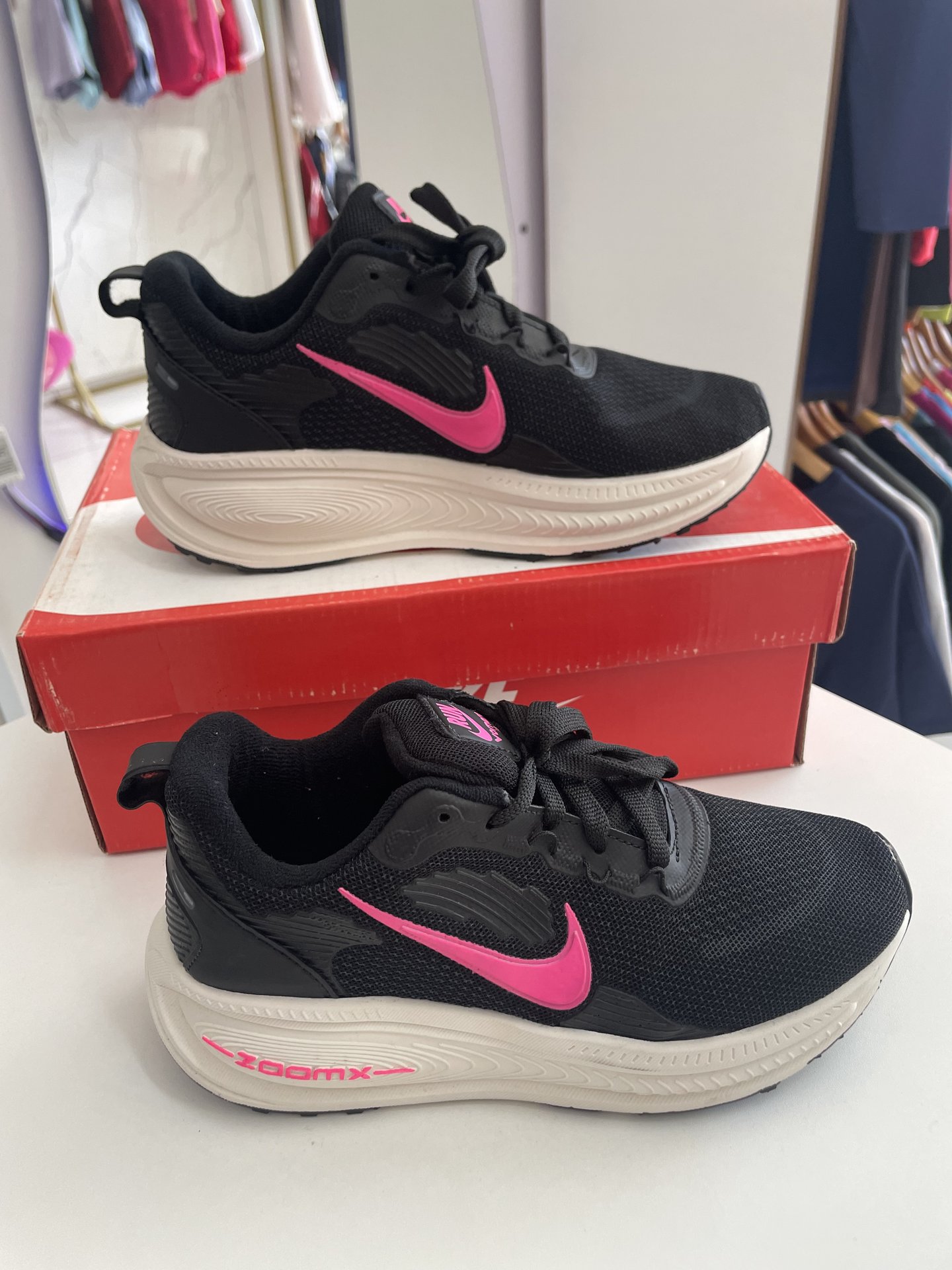 Tênis Nike preto