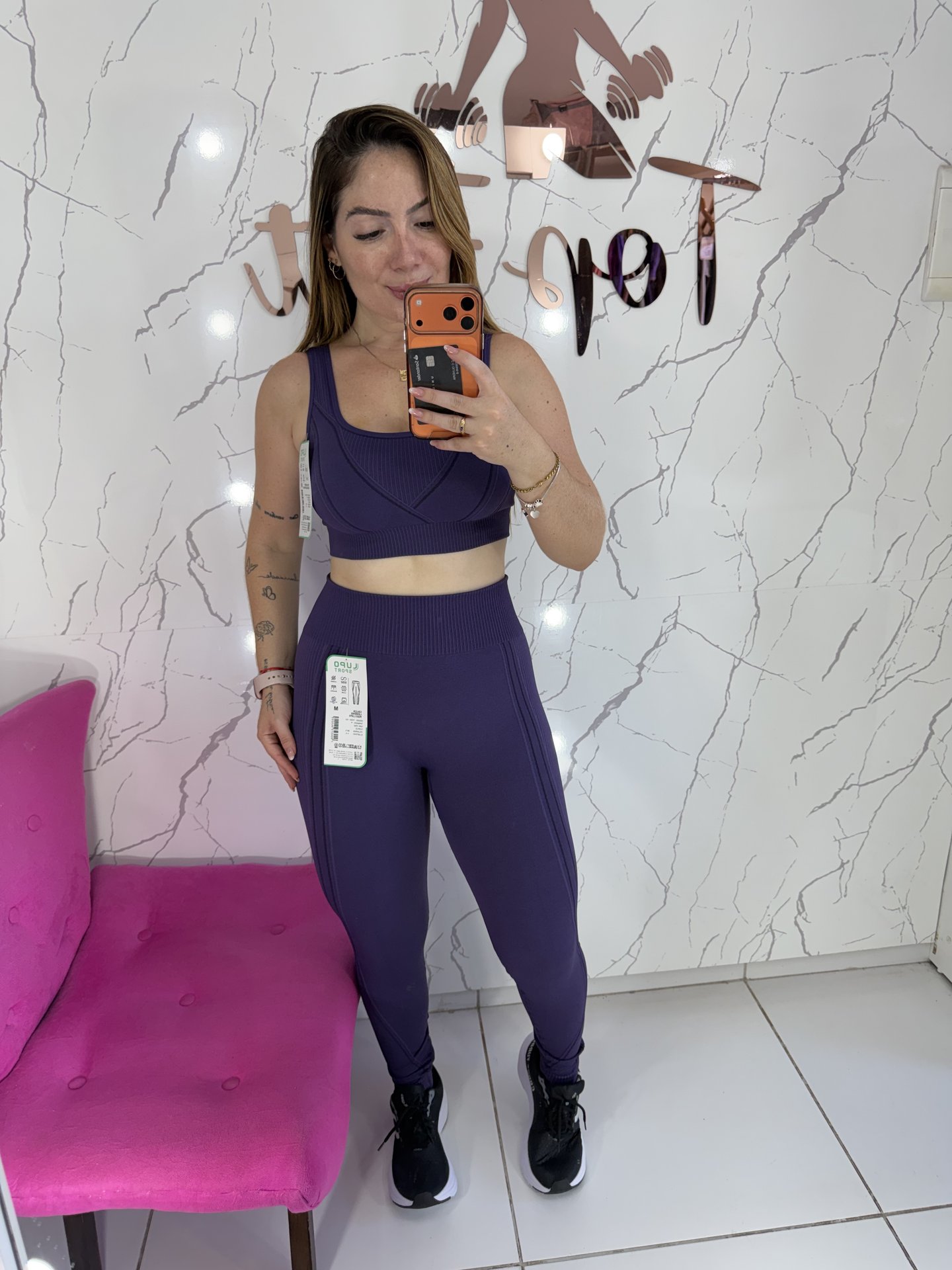 Conjunto Max Lupo