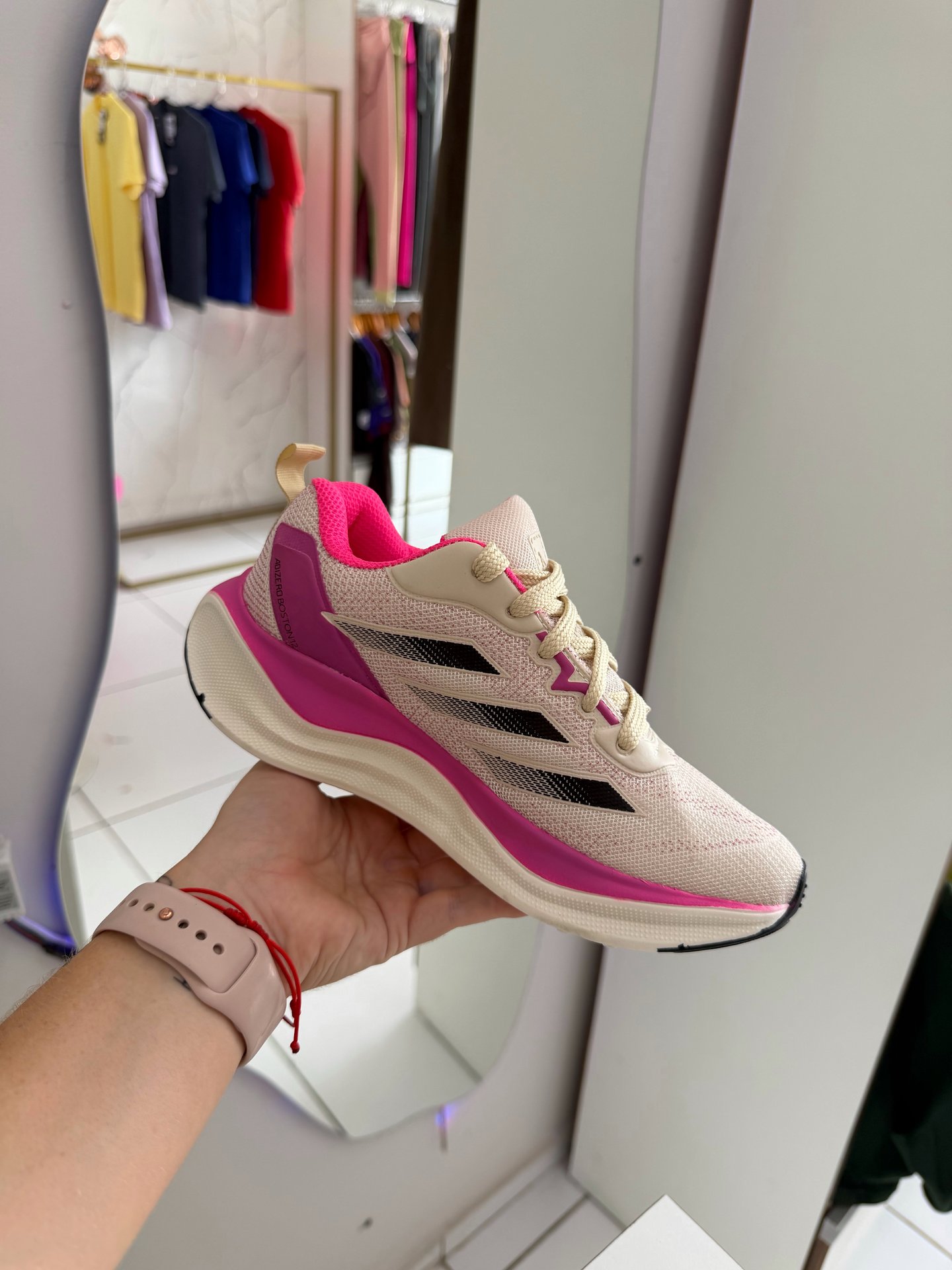 Tênis adidas